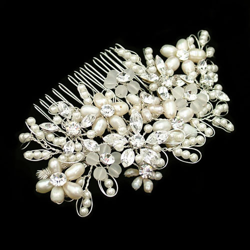 pearl-wedding-hair-comb