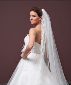 Single Layer Lace Bridal Veil