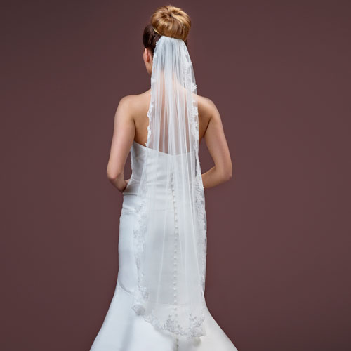Lace Edged Bridal Veil S51